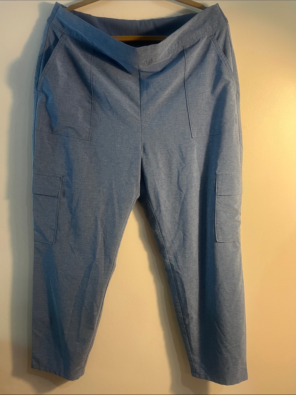 Tommy Bahama Blue Cargo-Style Women's Pants